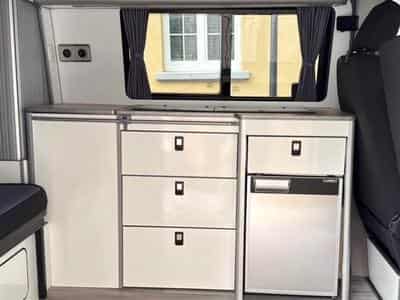 VW Transporter T6 California Conversion (2017) - Foto 8