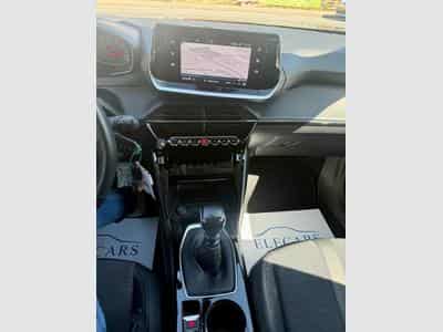 Peugeot 2008 1.2 PureTech 100 Allure (2022) - Photo 12