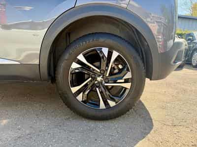 Peugeot 2008 1.2 PureTech 100 Allure (2022) - Photo 15