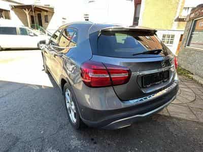 Mercedes GLA 200 CDI 7G-TRONIC 136CV (2017) - Photo 4