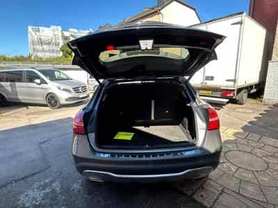 Mercedes GLA 200 CDI 7G-TRONIC 136CV (2017) - Photo 7