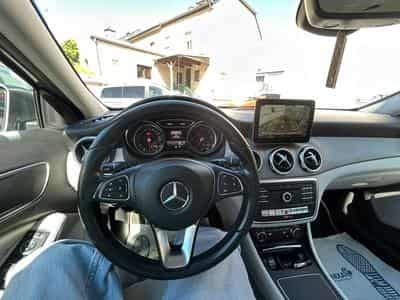 Mercedes GLA 200 CDI 7G-TRONIC 136CV (2017) - Photo 14