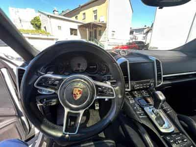 Porsche Cayenne S 4.2 TDI 385CV PANORAMA 21" (2016) - Photo 11