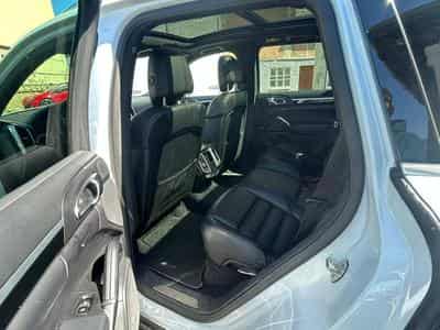 Porsche Cayenne S 4.2 TDI 385CV PANORAMA 21" (2016) - Photo 9