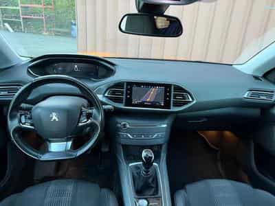 Peugeot 308 SW 1.5 HDI 130CH ALLURE (2020) - Photo 3