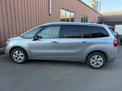 Citroën C4 Grand SpaceTourer 1.5 HDI 130CH EAT8 7 PLACES FEEL (2021) - Photo 5