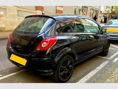 Opel Corsa 1.4 essence (2014) - Photo 2