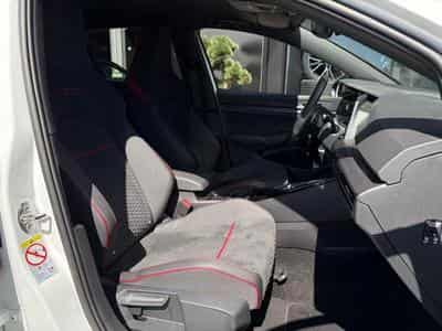 VW GTI GOLF 8 GTI CLUBSPORT 2.0L TSI 300CV AKRAPOVIC (2023) - Photo 9