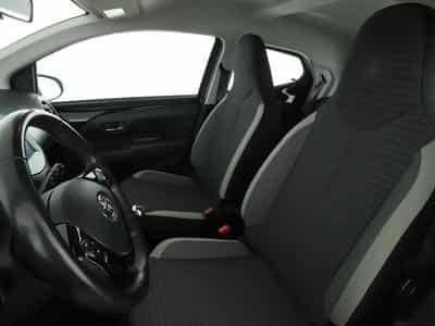Toyota Aygo 5-Gang AutomatMultiMode Team Deutschland (2020) - Photo 10