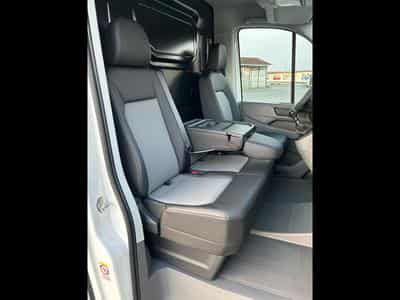 VW Crafter 30 2.0 TDI (2026) - Photo 6
