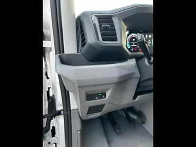 VW Crafter 30 2.0 TDI (2026) - Photo 4