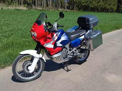 Honda Africa Twin RD07a (2001) - Photo 1