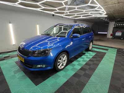 Skoda Fabia JOY1.2 TSI DSG 110 Navi Klima PDC Tempomat Alcantara (2016) - Foto 3