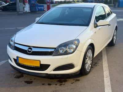 Opel Astra GTC 1.4 Coupé 90 (2009) - Photo 1