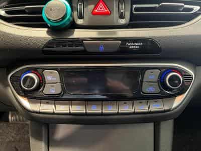 Hyundai i30 SW 1.6 CDRi MHEV Executive (2021) - Photo 14