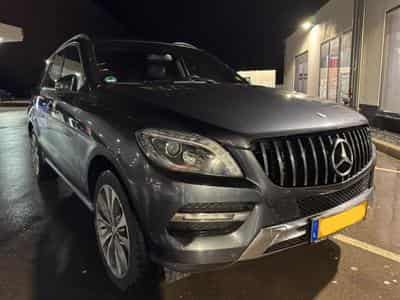 Mercedes ML 350 4 Matic BlueTec (2012) - Photo 1