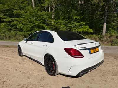 Mercedes C 63 AMG S (2016) - Photo 2