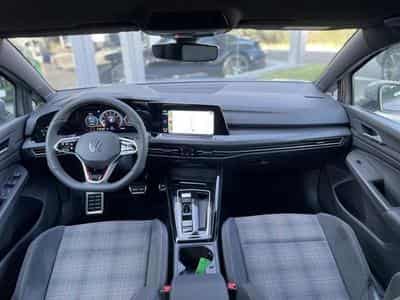 VW Golf 8 GTI 2.0 TSI DSG7 (2023) - Photo 14