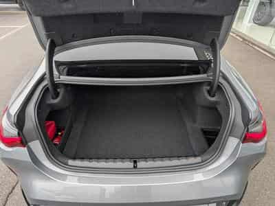 BMW M4 Competition XDrive (2023) - Foto 9