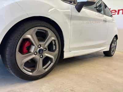 Ford Fiesta ST (2016) - Photo 7