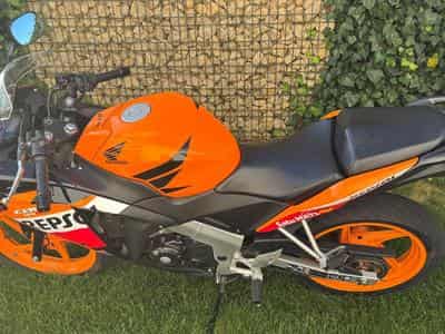 Honda CBR Repsol (2004) - Photo 1