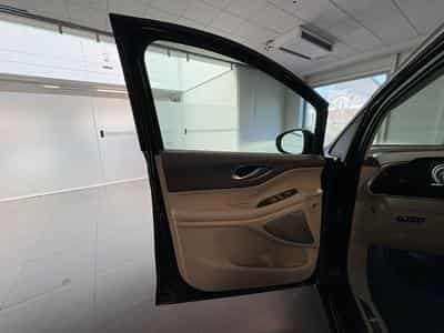 VOYAH CARS DREAM 1.5 PHEV 7 PLACES FULL HYBRID (2026) - Photo 7