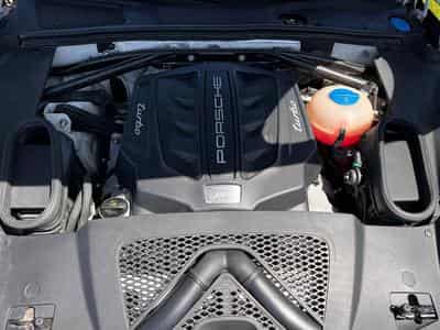 Porsche Macan TURBO (2015) - Foto 7
