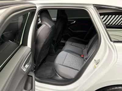 Audi A5 AVANT 40 tfsi 204cv S-Line Edition (2025) - Photo 9