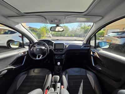 Peugeot 2008 Allure (2016) - Foto 11