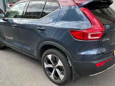 Volvo XC40 T4 - Inscription (bi-couleur) (2019) - Photo 3