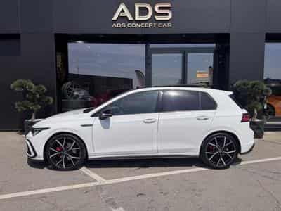 VW Golf 8 GTD 2.0L TDI SCR 200CV (2024) - Photo 2