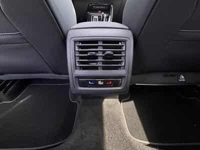 VW Golf 8 GTD 2.0L TDI SCR 200CV (2024) - Photo 14