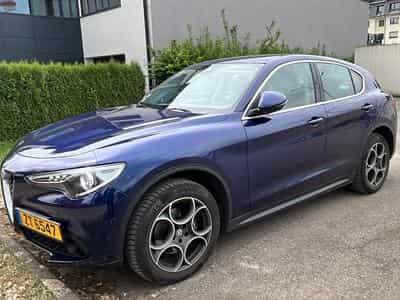 Alfa-Romeo Stelvio 2.2 super Q4 210 (2017) - Photo 1