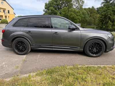 Audi Q7 TFSI e quattro (2023) - Photo 1