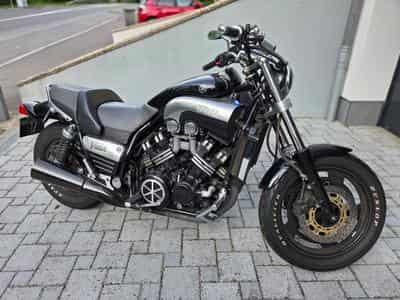 Yamaha V-Max 1200 (1997) - Photo 1
