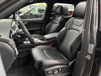 Audi SQ7 4.0L tiptronic 7 places (2018) - Photo 8