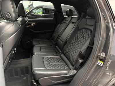 Audi SQ7 4.0L tiptronic 7 places (2018) - Photo 13