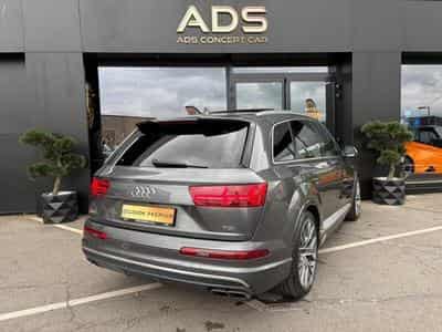 Audi SQ7 4.0L tiptronic 7 places (2018) - Photo 3
