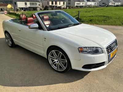 Audi S4 V8 4.2 cabriolet (2007) - Photo 1