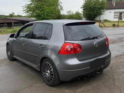 VW Golf (2004) - Photo 1