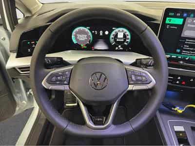 VW Golf (2026) - Photo 10