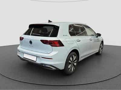VW Golf (2026) - Photo 6