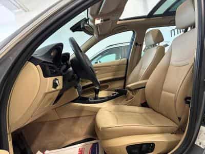 BMW 320 xDrive (2012) - Foto 12