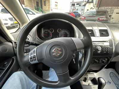 Suzuki SX4 1.6 Automatique 120cv (2013) - Photo 12