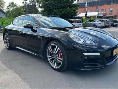 Porsche Panamera (2013) - Photo 1