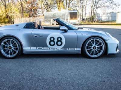 Porsche 911 Speedster (2019) - Photo 1