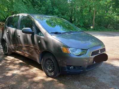 Mitsubishi Colt (2011) - Photo 2