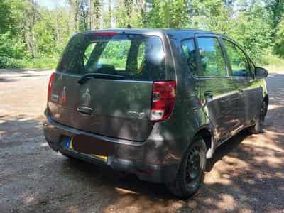 Mitsubishi Colt (2011) - Photo 4