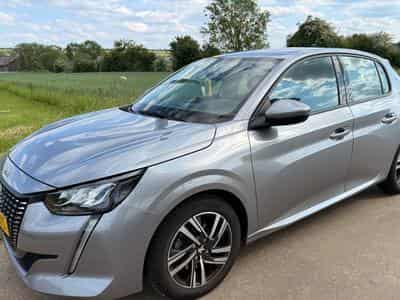 Peugeot 208 Allure (2020) - Photo 1