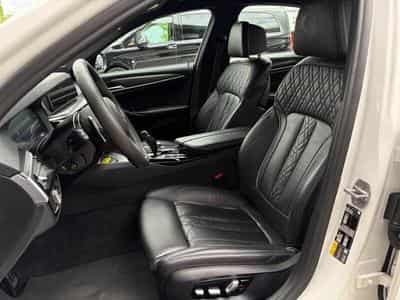 BMW 530 E xDrive Pack M (2022) - Photo 9